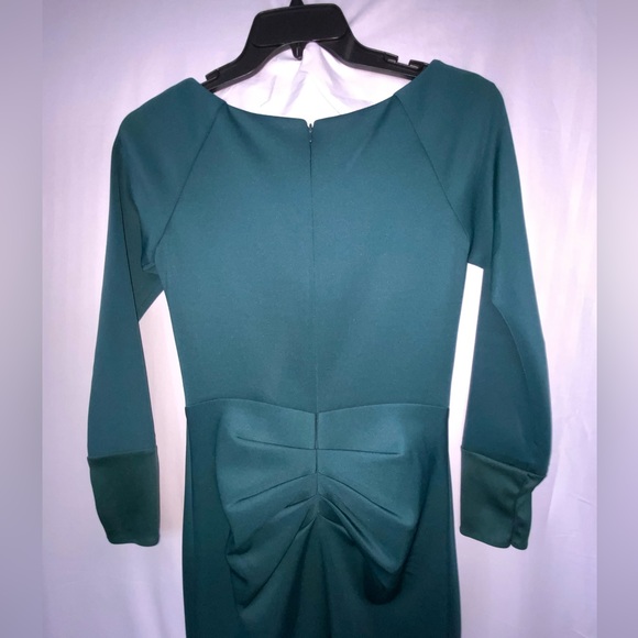 Long Sleeve Emerald Green Maxi Dress - Picture 6 of 10